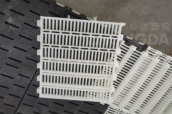 復(fù)合漏縫板和塑料漏縫板區(qū)別是什么？